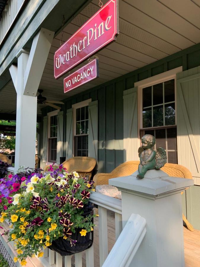 Weatherpine Inn Niagara-on-the-Lake Exterior foto